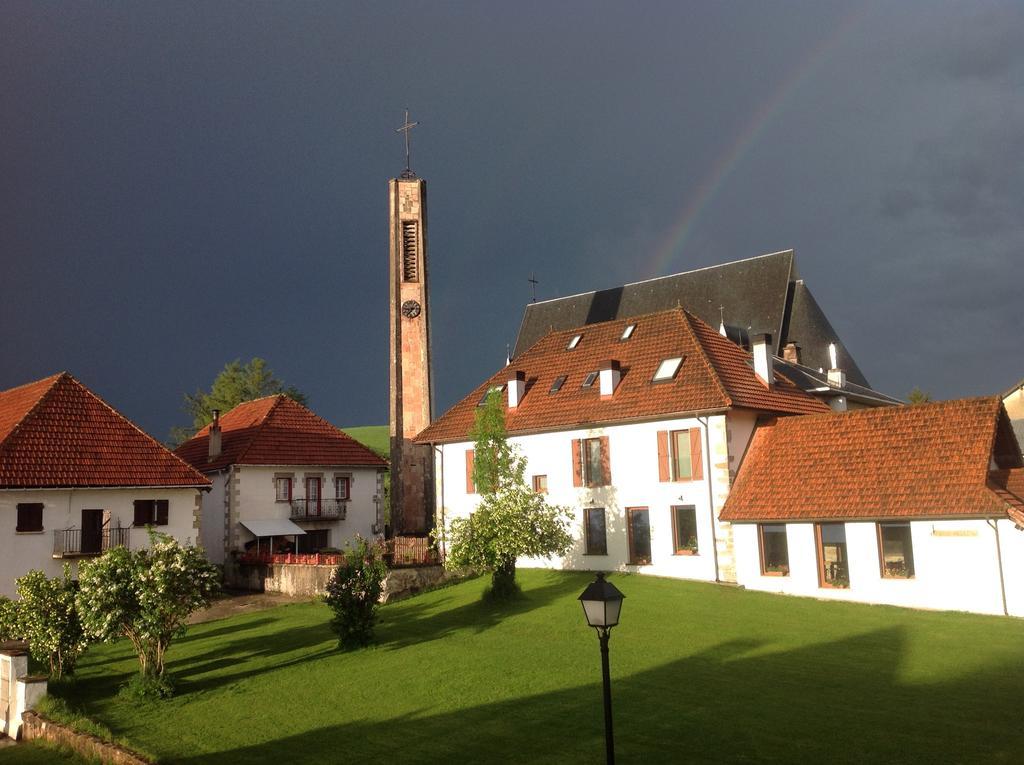 Casa Rural Roncesvalles Espinal-Auzperri Esterno foto
